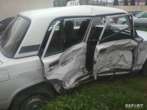 Tərtərdə iki taksi toqquşdu: sərnişinlər xəsarət alıb - FOTO