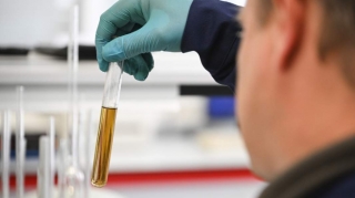 Laboratoriya bitki yağına yüksək keyfiyyətli mühərrik yağı sertifikatı verdi - FOTO