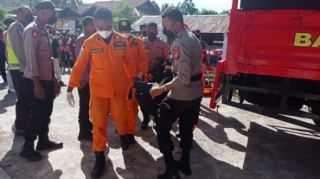 İndoneziyada ağır yol qəzası: 17 ölü 