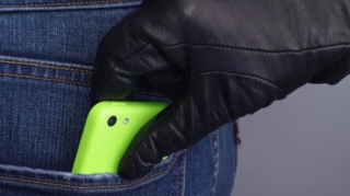 Metroda telefon oğurlayan şəxs saxlanıldı 