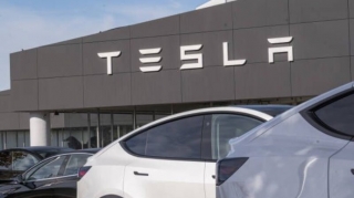 Vergi güzəştlərinin ləğvi və rəqabət "Tesla"nın satışlarına mənfi təsir göstərir 