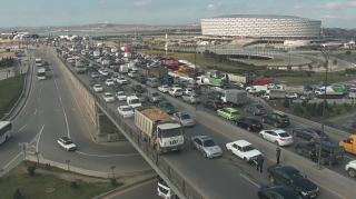 Prospektdəki qəza sıxlıq yaratdı - FOTO