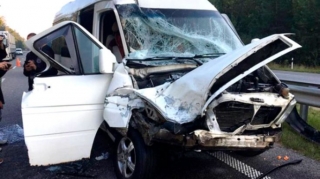 Astarada mikroavtobus nənə və nəvəni vurub, 4 yaşlı uşaq ölüb 