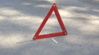 Şəmkirdə yük maşını ilə minik avtomobili toqquşub