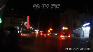 Qanuna məhəl qoymayıb əks yola çıxan sürücü təhlükə yaratdı - VİDEO