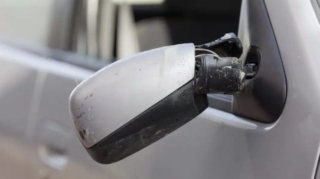 Avtomobillərə 88 yaşlı qadın zərər yetirirmiş 