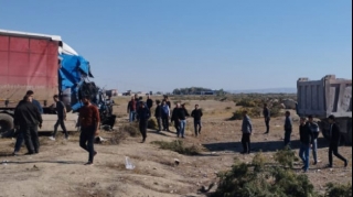 Hacıqabulda "KamAZ"la TIR toqquşub, xəsarət alan var   - FOTO
