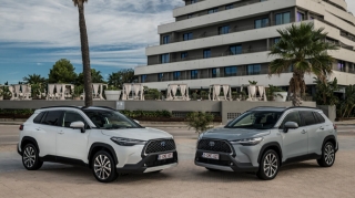 Qarşılayın!  Yepyeni Toyota Corolla Cross  - FOTO - VİDEO