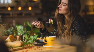 Əhvalı yüksəldən qidalar