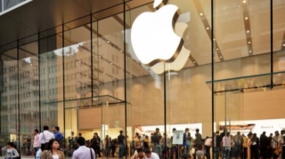 В Apple  начались массовые увольнения