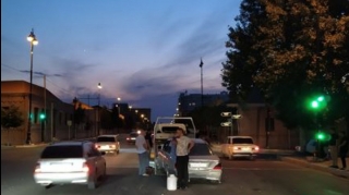 Gəncədə zəncirvari qəza olub, xəsarət alanlar var - FOTO 