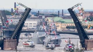 Rusiyada hərbi dəniz paradı keçirilib  - VİDEO - FOTO