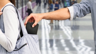 Metroda oğurluq edən şəxs saxlanıldı