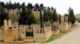 Azərbaycanda dəfn qaydaları: “Deyir ki, məni dik basdırın...” 