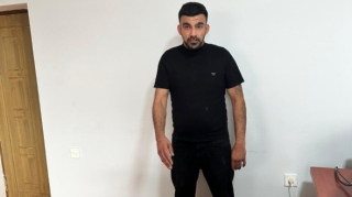 İran vətəndaşına kuryerlik edən şəxsdən "Kalaşnikov" götürüldü - VİDEO 