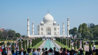 Hindistana gələn əcnəbilər üçün yeni qaydalar tətbiq olunur