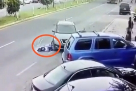 Piyadanı öncə vurdu, sonra üstündən bir neçə dəfə keçib öldürdü-  ŞOK VİDEO 