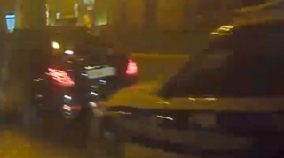 Bahalı maşınla qırmızıdan keçən sürücü yol polisini görəndə çaş-baş qaldı – 90-AZ-341 - VİDEO 