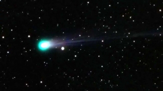 Nəhəng asteroid Yerə yaxınlaşır 