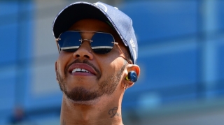 Lüis Hemilton:  "Azərbaycanda qələbə qazanmaq çətin olacaq"