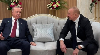Çay süfrəsi arxasında bir araya gəldilər - FOTOLAR 