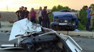 Göygöldə iki avtomobil toqquşub, xəsarət alanlar var  - VİDEO - FOTO