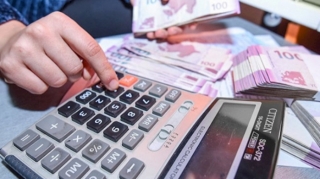 Külli miqdarda borcu olan bu gəmiçilik şirkəti nizamnamə kapitalını yarıya endirdi 