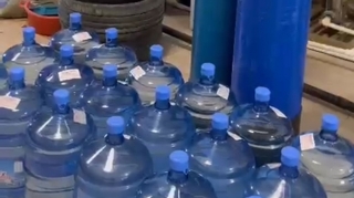 Qanunsuz istifadə etdikləri suyu qablaşdıraraq satışa çıxardılar - FOTO