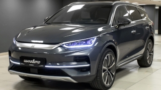 Чистая прибыль компании BYD рухнула на треть 