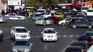 Nərimanov rayonunda yanğına görə hərəkət məhdudulaşdırıldı - FOTO 