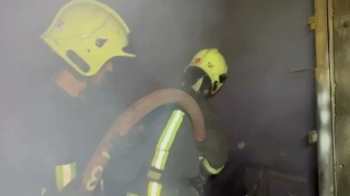 Yasamalda mənzildə yanğın oldu, 2 nəfər təxliyə edildi 