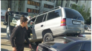 Prospektdə zəncirvari qəza olub, tıxac yaranıb  - FOTO - VİDEO