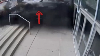 "Tesla" marketə girdi:  yarım milyonluq ziyan  - VİDEO