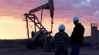 Brent neftinin qiyməti 68 dollardan da aşağı düşdü