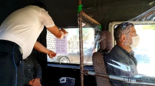 Şəffaf arakəsmələri olmayan taksilərə sərnişin daşımağa icazə verilmir - FOTO 