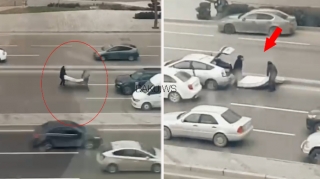 Bakıda “Prius”la döşək aparan sürücü cərimələndi  - VİDEO