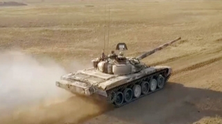 Tank bölmələrində intensiv döyüş hazırlığı məşğələləri keçirilir - VİDEO 