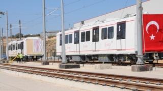 Türkiyə istehsalı olan maşinistsiz metro qatarı istismara verildi   - VİDEO