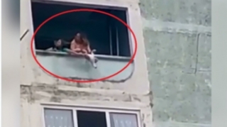 Ana 1 yaşlı qızını 11-ci mərtəbən atdı – ŞOK OLAY  - VİDEO