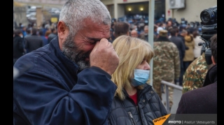 Paşinyan itkin düşən hərbçilərinin valideynləri ilə görüşmədi