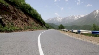 Ermənilər sərhəddə alternativ yol çəkməyə başladı 