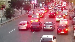 Bakının bir sıra küçə və prospektlərində tıxac yaranıb - SİYAHI 