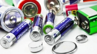 50 ədəd batareya udan qadını əməliyyata edildi 