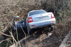 Ucarda avtomobil su kanalına aşdı, sürücü öldü - VİDEO