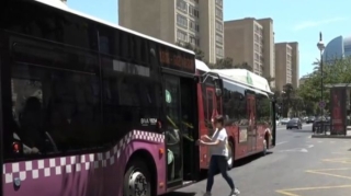 Avtobus sürücülərinin qanunsuz hərəkəti təhlükə saçır   - VİDEO