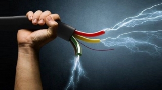 Lənkəranda kişini elektrik cərəyanı vurdu 