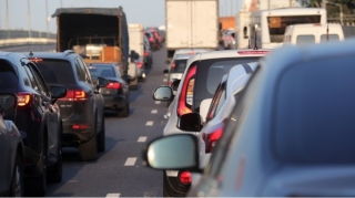 Paytaxt yollarının bitməyən tıxac dərdi: Problemi necə həll etməli? 