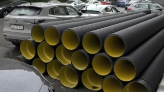 Bakıda sahibkar yol kənarını zəbt etdi - Gediş-gəliş çətinləşdi - VİDEO 