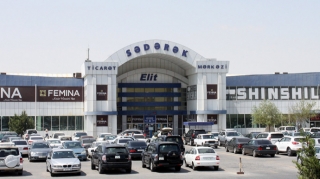 Söküntü səs-küyə səbəb oldu: "Sədərək" Ticarət Mərkəzində QALMAQAL  - VİDEO  - YENİLƏNİB