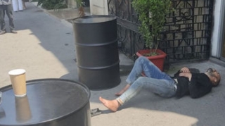 Bakıda velosipedi qaçırmaq istəyən şəxsi  avtomobil vurdu  - FOTO